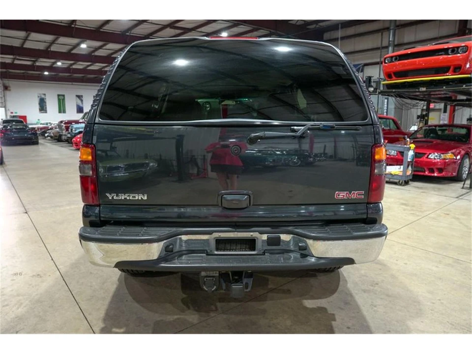 2003 GMC Yukon 2nd Gen - Image 7 of 31