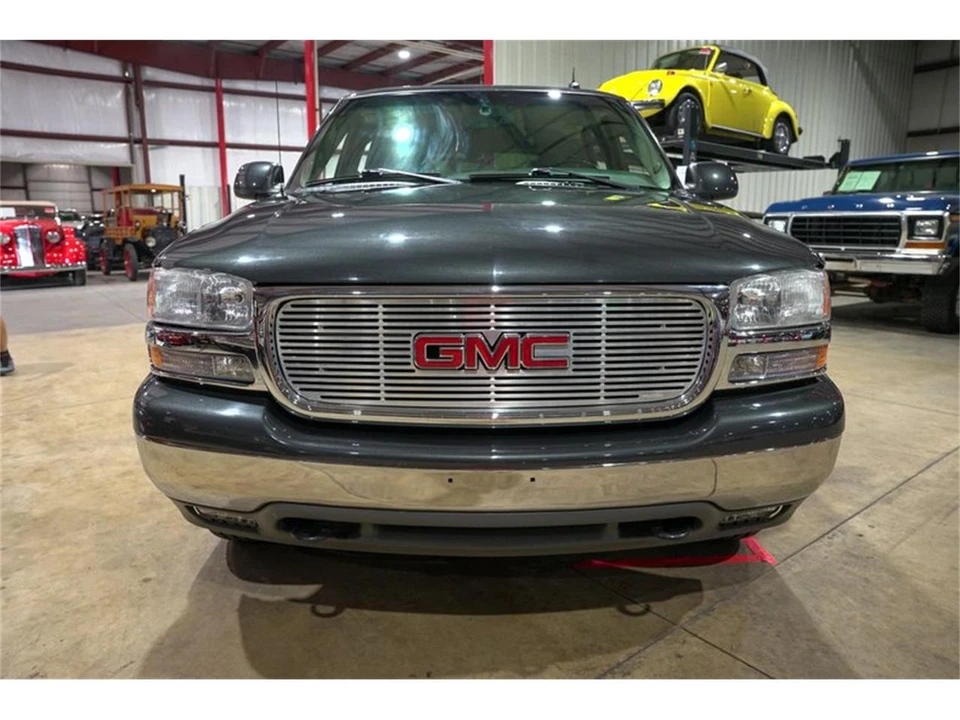 2003 GMC Yukon 2nd Gen - Image 13 of 31