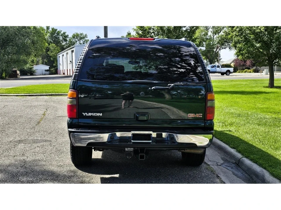 2003 GMC Yukon 2nd Gen - Image 4 of 31