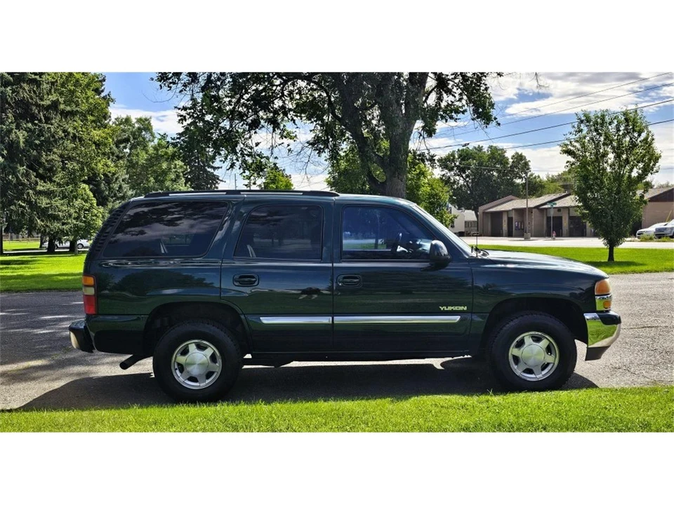 2003 GMC Yukon 2nd Gen - Image 6 of 31