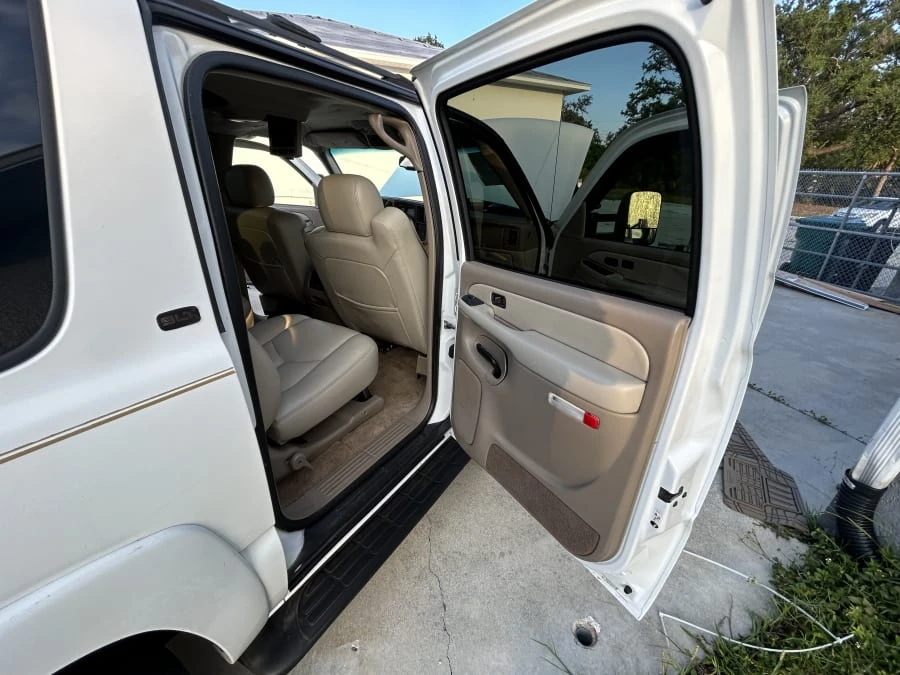 2003 GMC Yukon 2nd Gen - Image 18 of 25