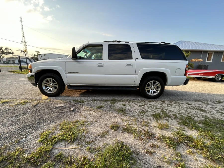 2003 GMC Yukon 2nd Gen - Image 2 of 25