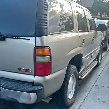 2003 GMC Yukon AT4 Sport Utility 4D