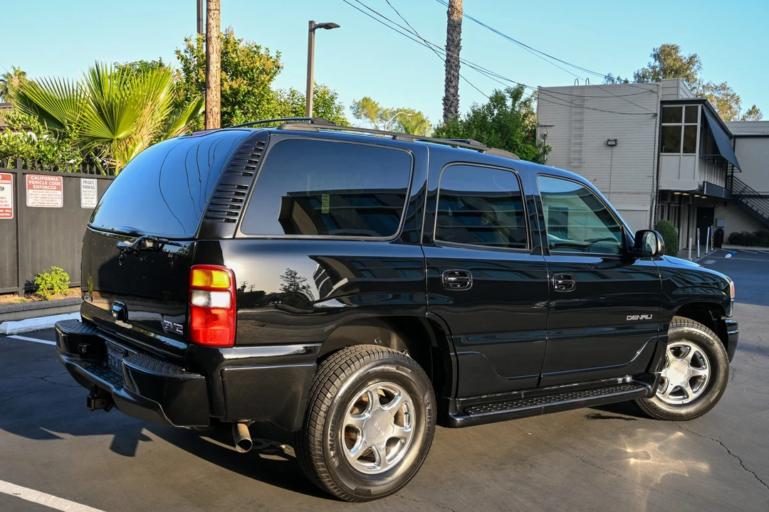 2003 GMC Yukon 2nd Gen - Image 16 of 31