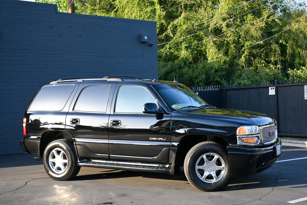 2003 GMC Yukon 2nd Gen - Image 24 of 31