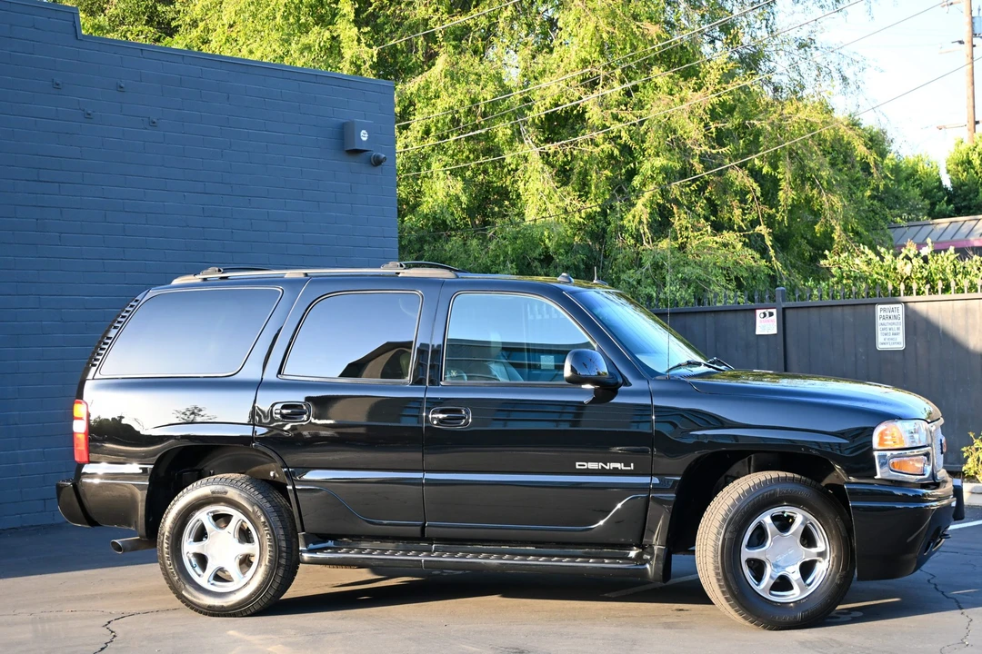 2003 GMC Yukon 2nd Gen - Image 21 of 31