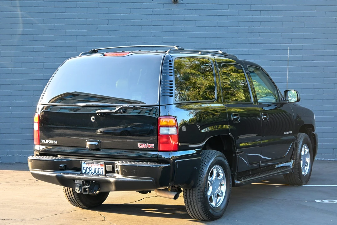 2003 GMC Yukon 2nd Gen - Image 13 of 31