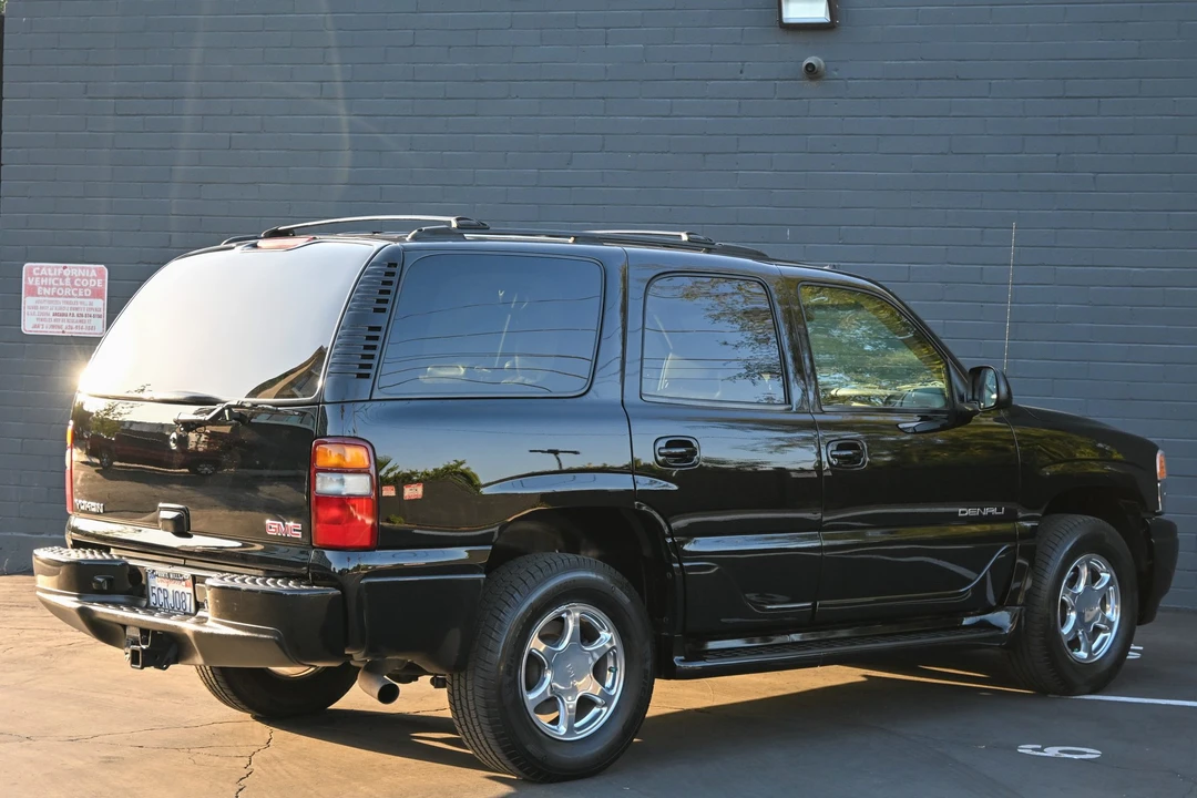 2003 GMC Yukon 2nd Gen - Image 15 of 31