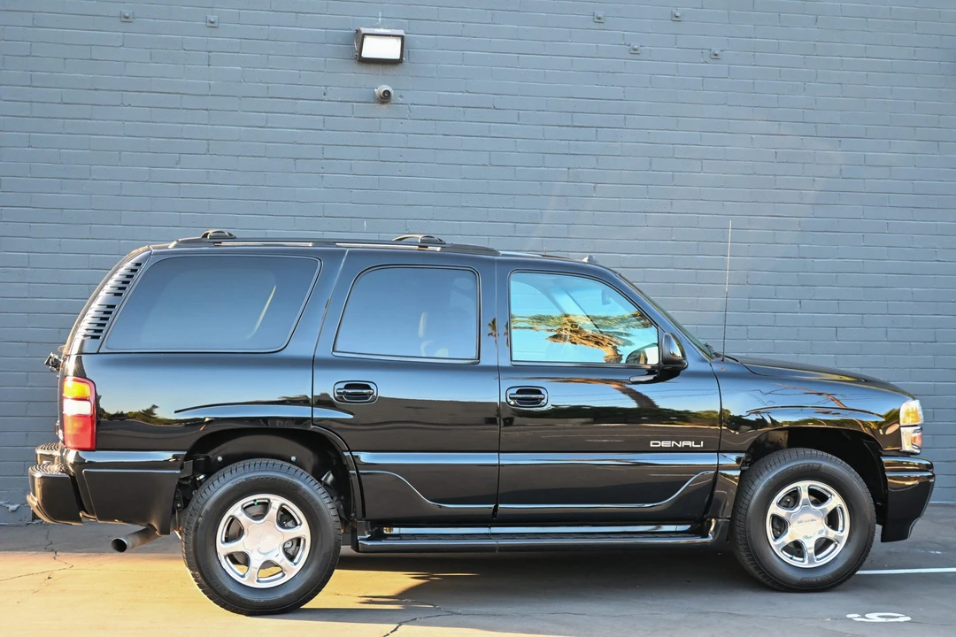 2003 GMC Yukon 2nd Gen - Image 22 of 31