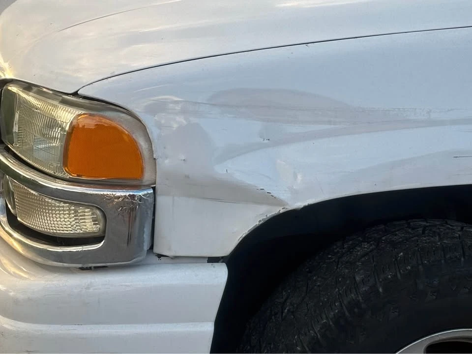 2003 GMC Yukon 2nd Gen - Image 2 of 11