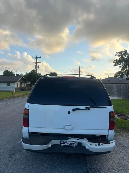 2003 GMC Yukon 2nd Gen - Image 3 of 11