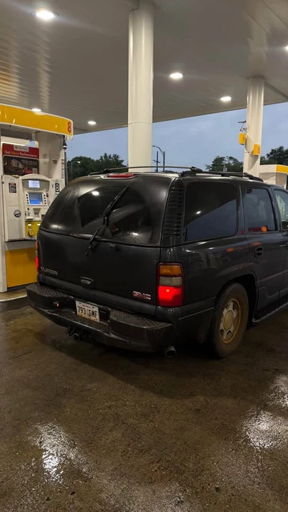 2003 GMC Yukon 2nd Gen - Image 3 of 7