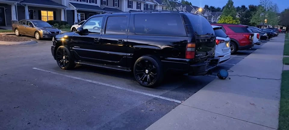 2003 GMC Yukon 2nd Gen - Image 12 of 13