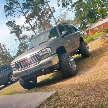 2003 GMC Yukon SLT