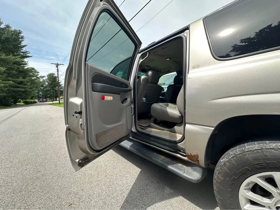 2003 GMC Yukon 2nd Gen - Image 13 of 14