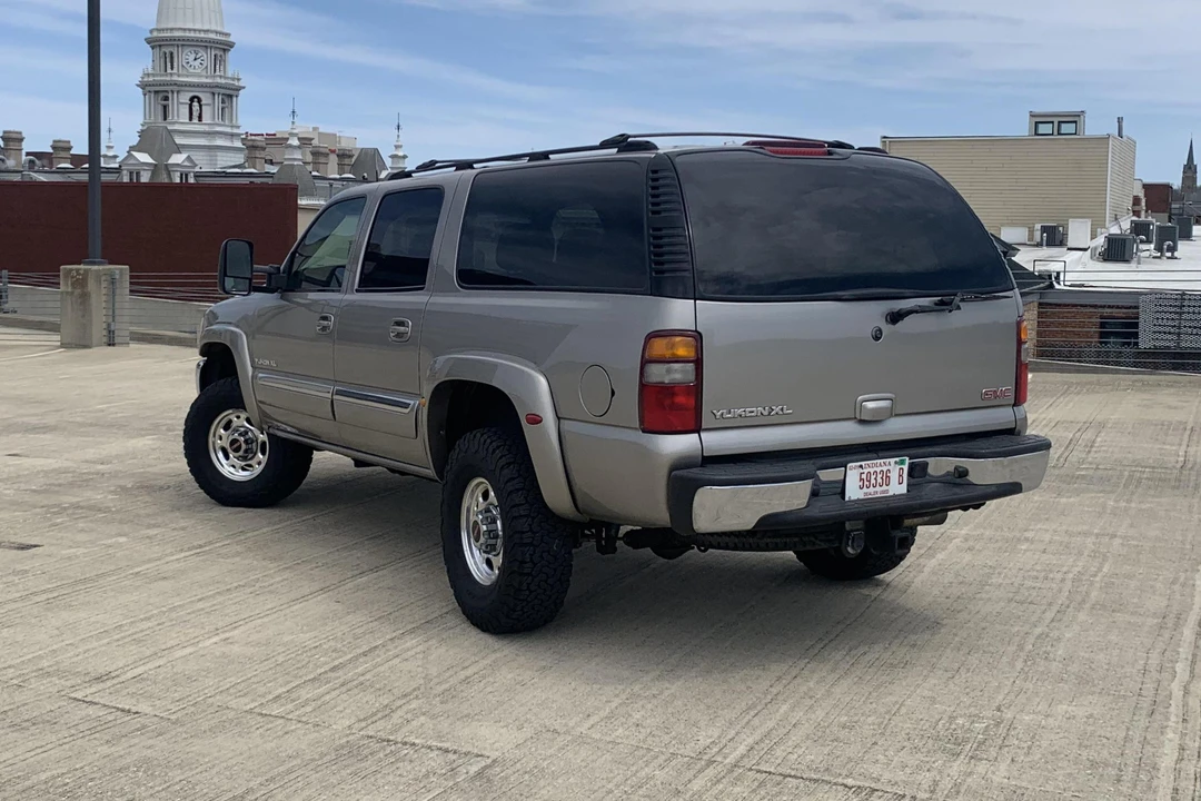 2003 GMC Yukon 2nd Gen - Image 10 of 31