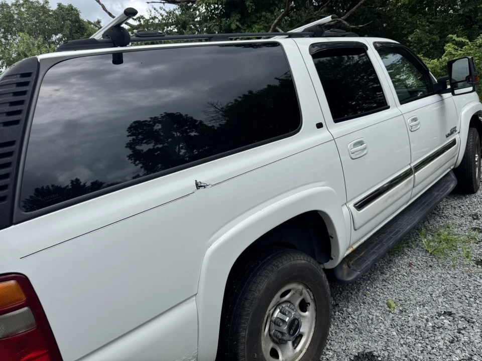 2003 GMC Yukon 2nd Gen - Image 15 of 18