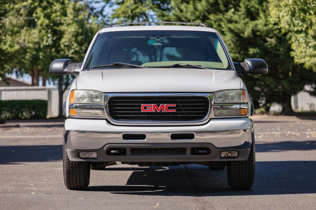 2003 GMC Yukon 2nd Gen - Image 18 of 31