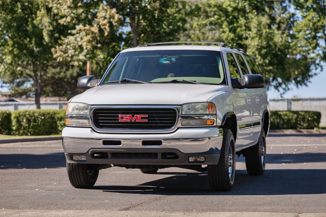 2003 GMC Yukon 2nd Gen - Image 2 of 31