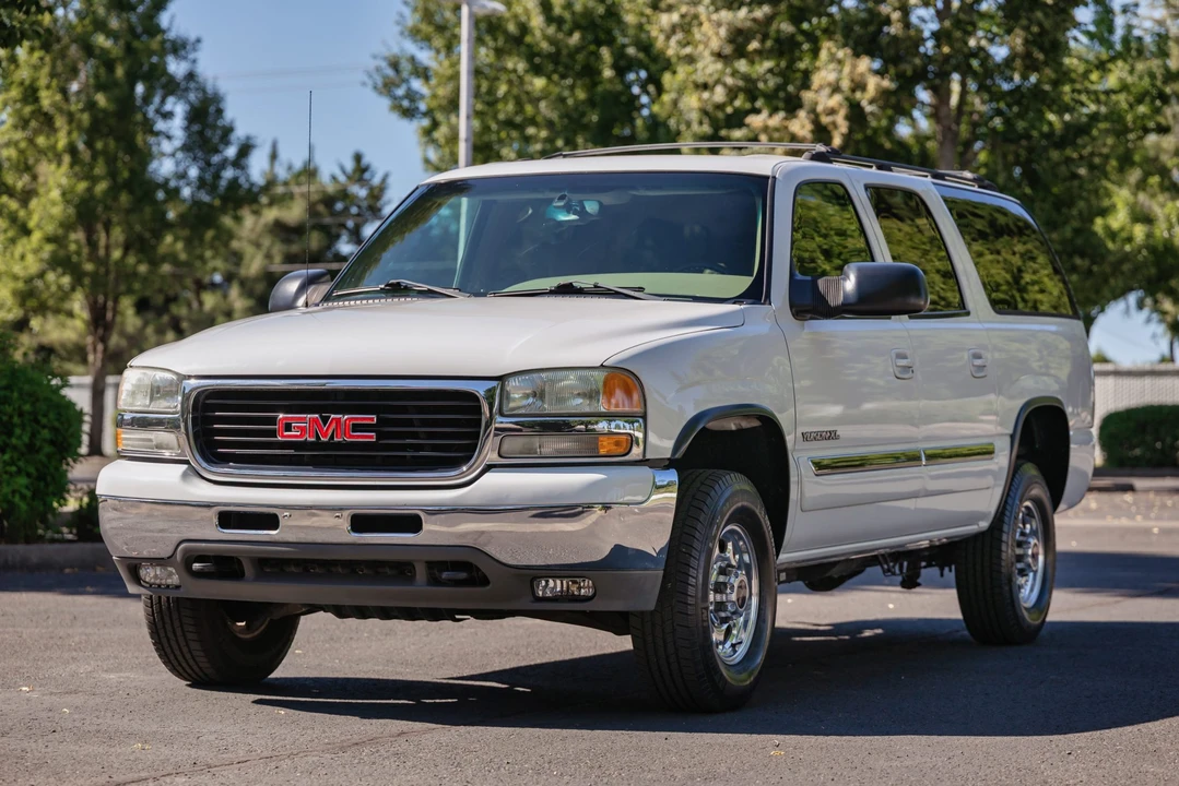 2003 GMC Yukon 2nd Gen - Image 3 of 31