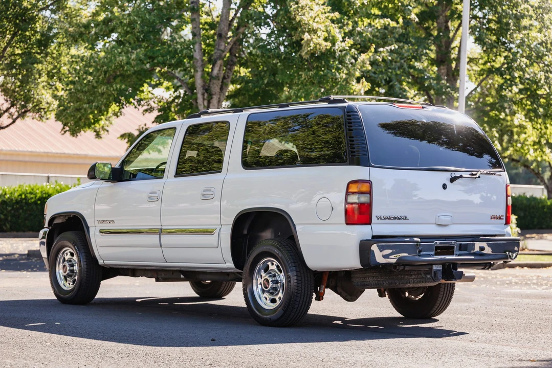 2003 GMC Yukon 2nd Gen - Image 6 of 31