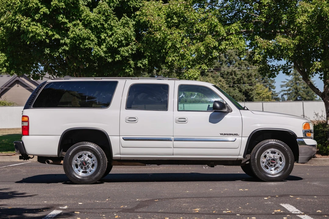 2003 GMC Yukon 2nd Gen - Image 13 of 31
