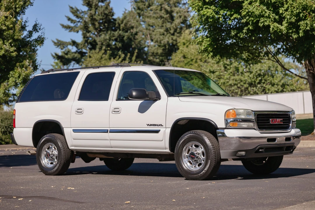 2003 GMC Yukon 2nd Gen - Image 14 of 31