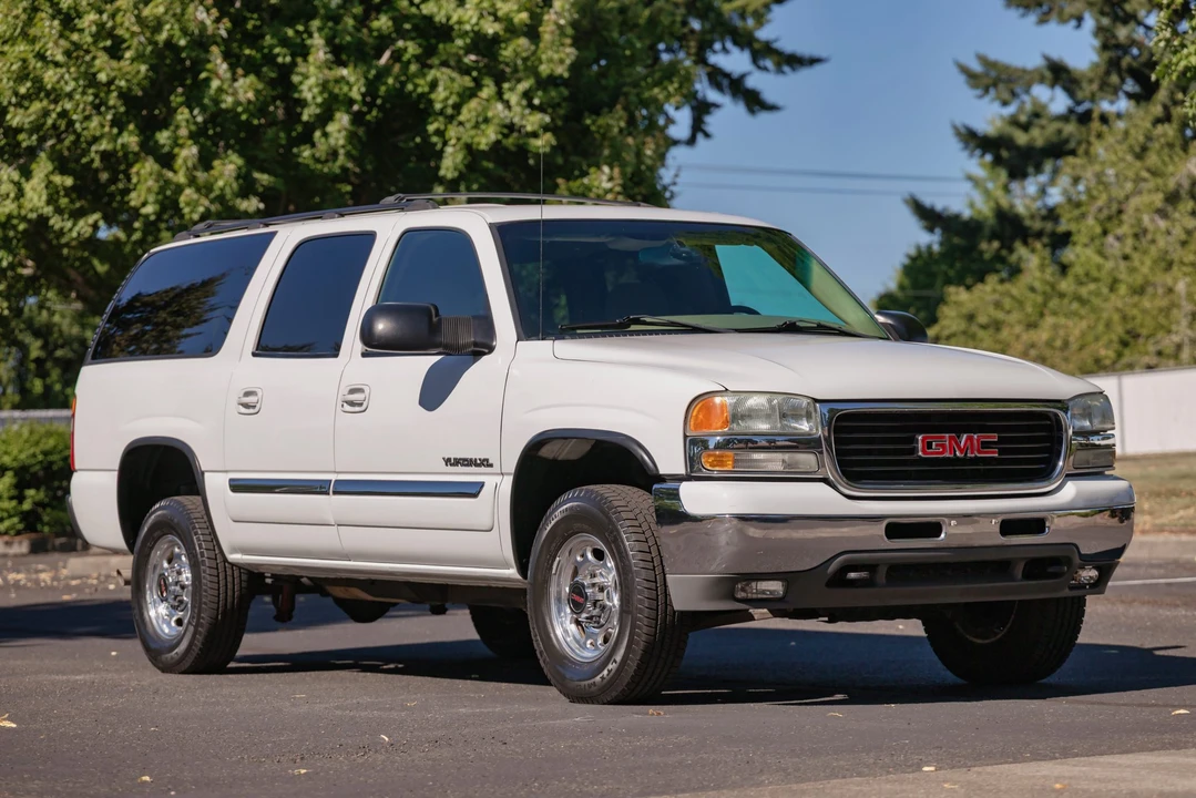 2003 GMC Yukon 2nd Gen - Image 15 of 31