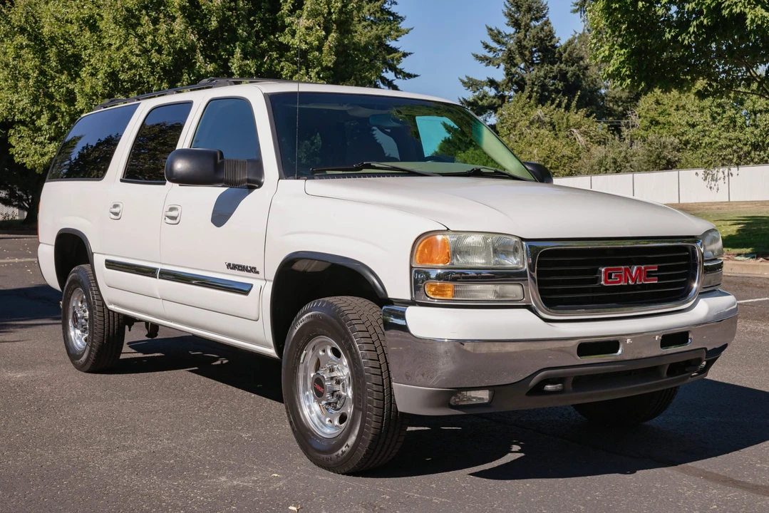 2003 GMC Yukon 2nd Gen - Image 16 of 31
