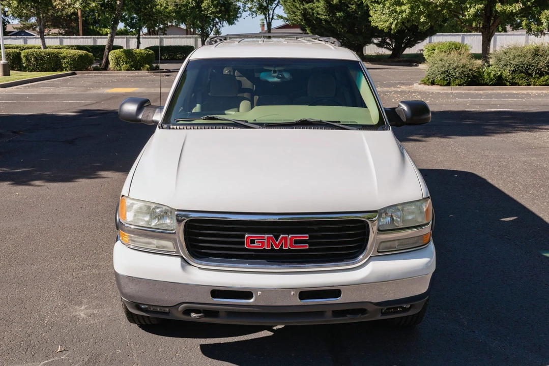 2003 GMC Yukon 2nd Gen - Image 19 of 31