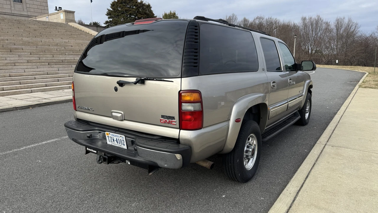 2003 GMC Yukon 2nd Gen - Image 9 of 31