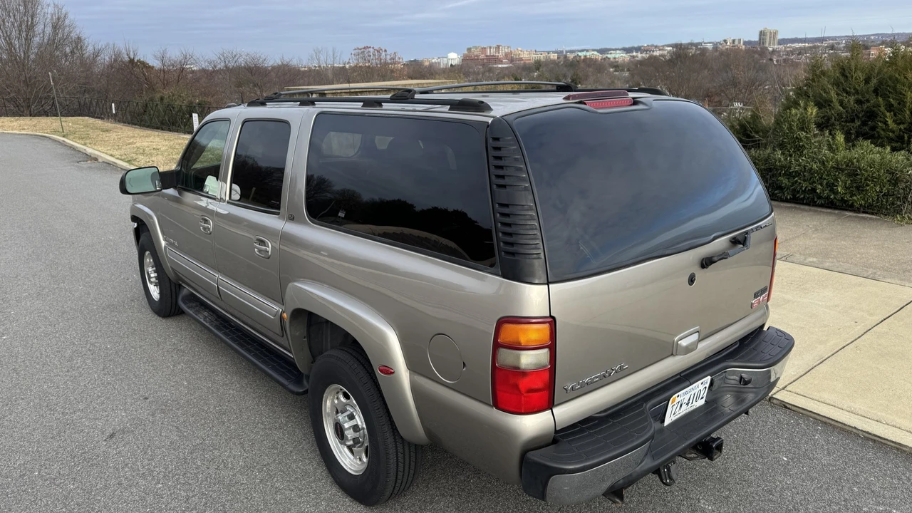 2003 GMC Yukon 2nd Gen - Image 13 of 31