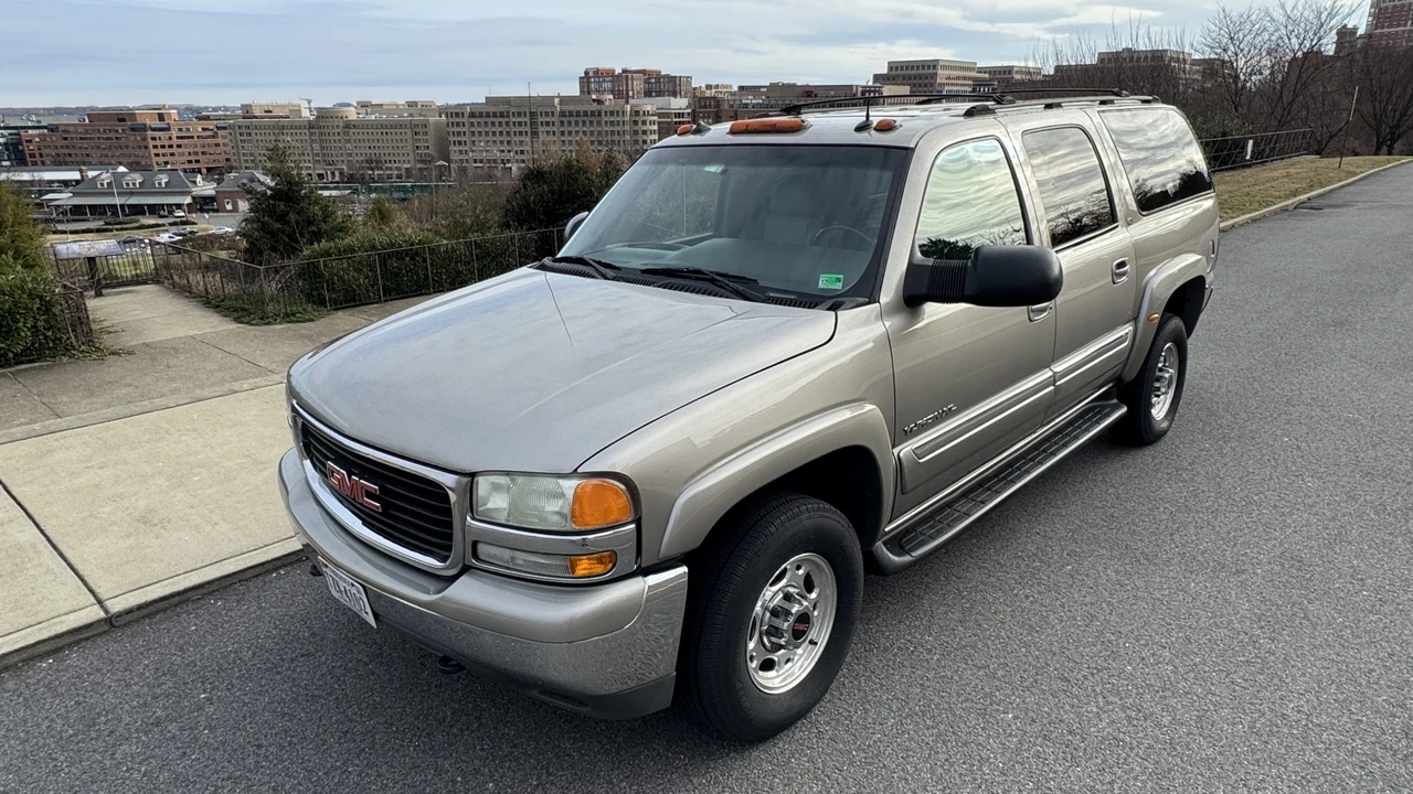 2003 GMC Yukon 2nd Gen - Image 17 of 31