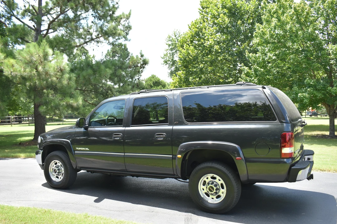 2003 GMC Yukon 2nd Gen - Image 8 of 31