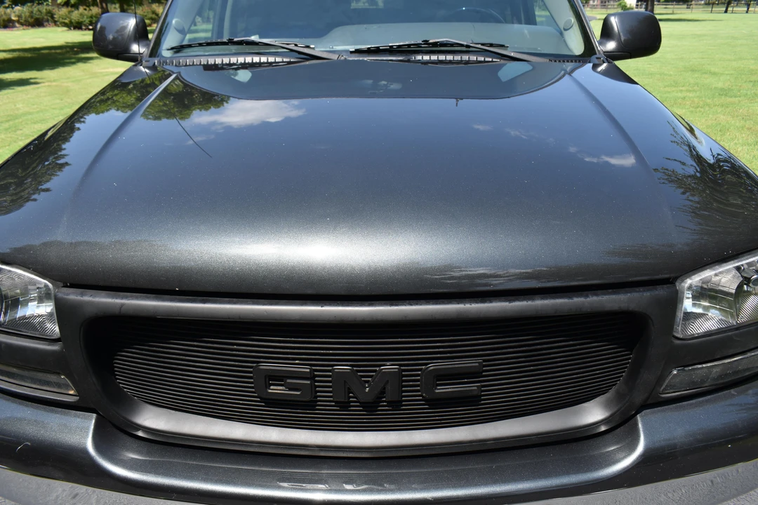 2003 GMC Yukon 2nd Gen - Image 18 of 31