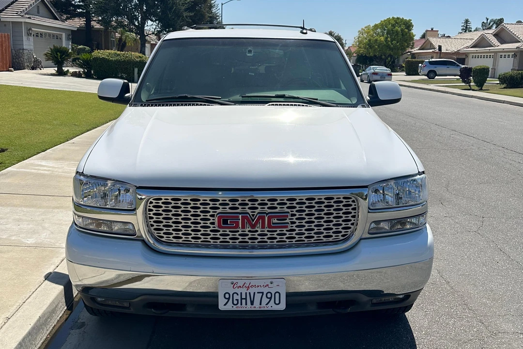2003 GMC Yukon 2nd Gen - Image 6 of 31