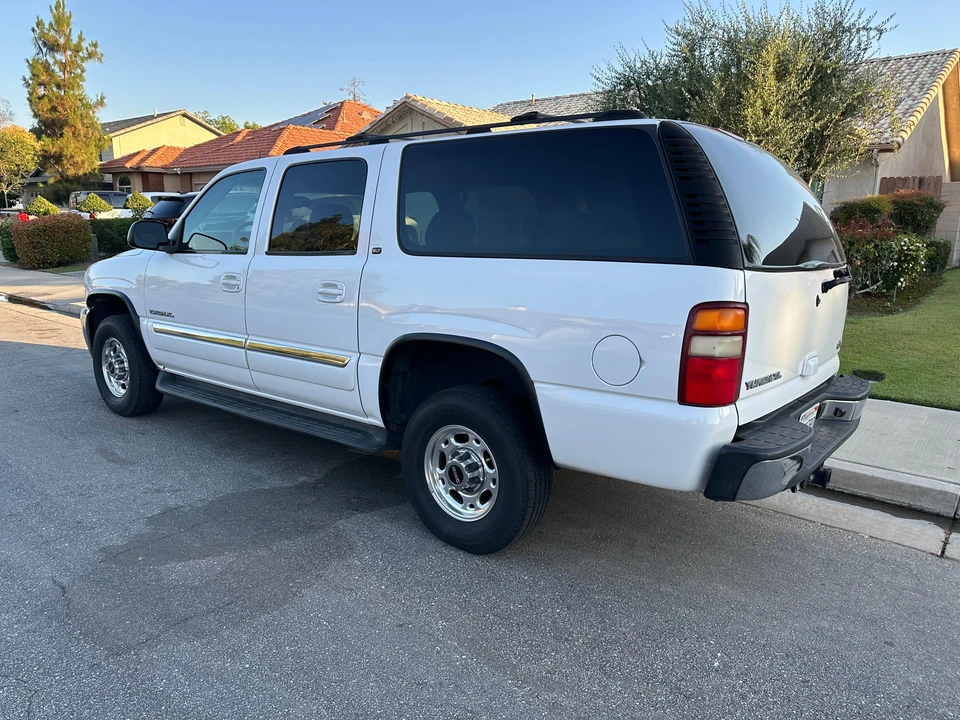 2003 GMC Yukon 2nd Gen - Image 10 of 31