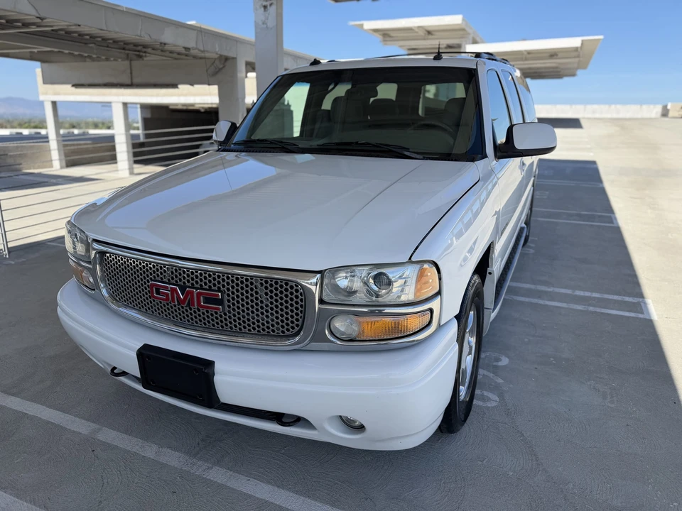 2003 GMC Yukon 2nd Gen - Image 4 of 31