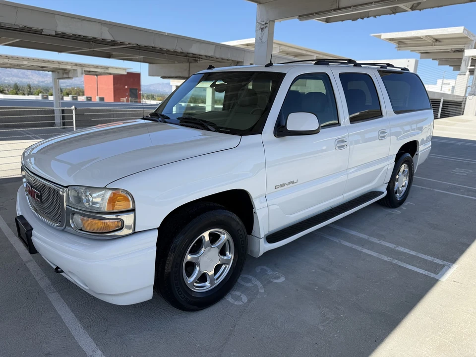 2003 GMC Yukon 2nd Gen - Image 9 of 31