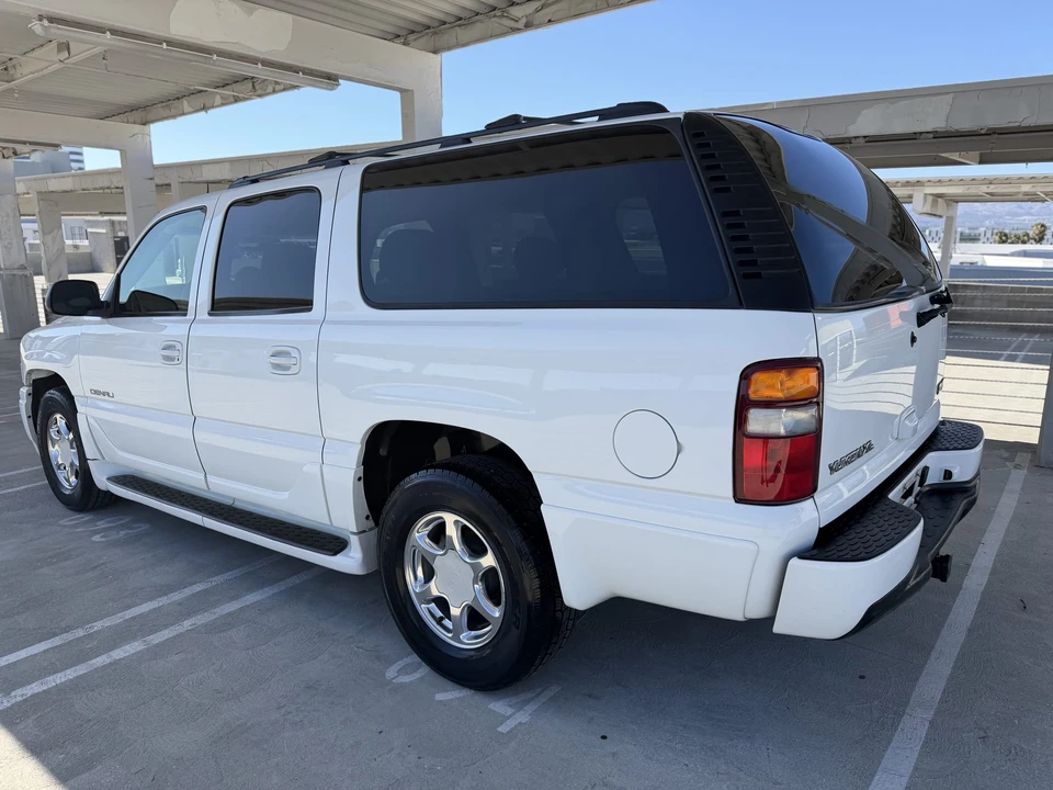 2003 GMC Yukon 2nd Gen - Image 12 of 31