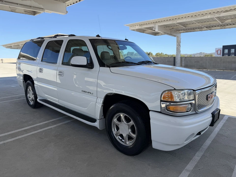 2003 GMC Yukon 2nd Gen - Image 24 of 31
