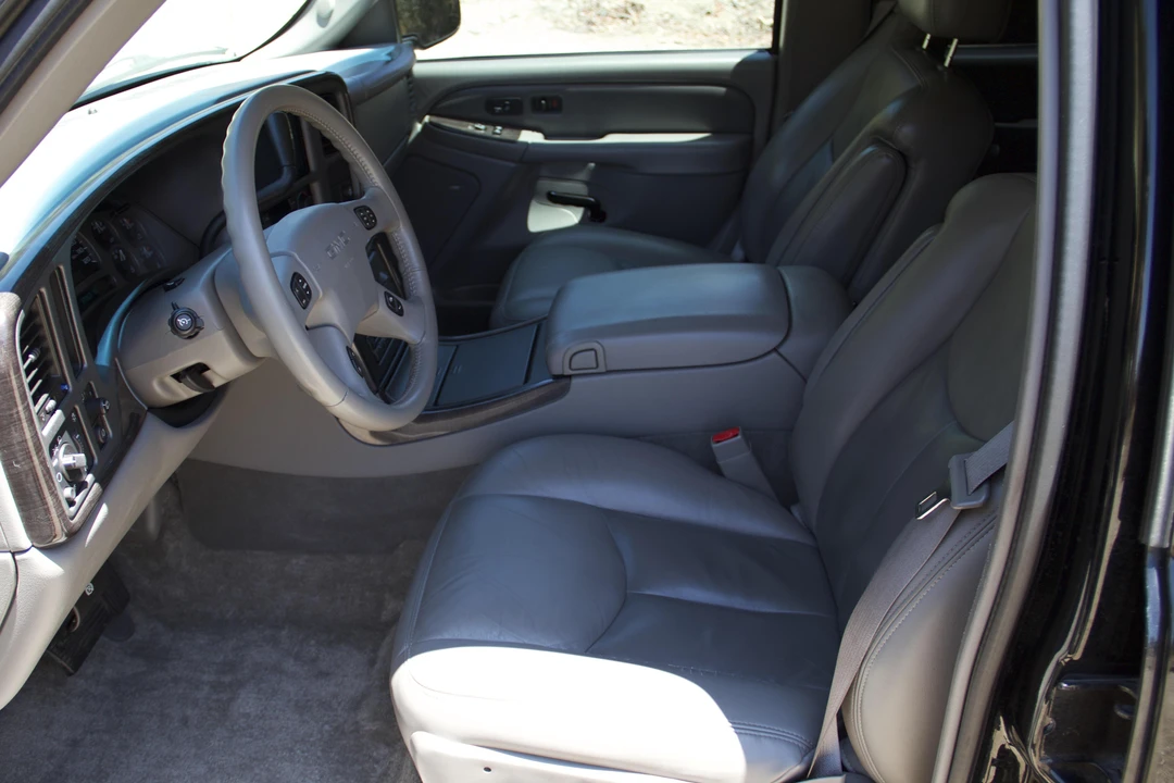 2003 GMC Yukon 2nd Gen - Image 22 of 31