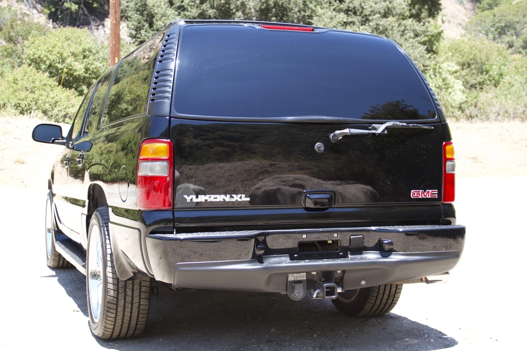 2003 GMC Yukon 2nd Gen - Image 8 of 31