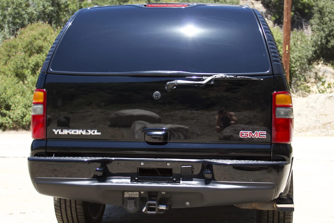 2003 GMC Yukon 2nd Gen - Image 5 of 31
