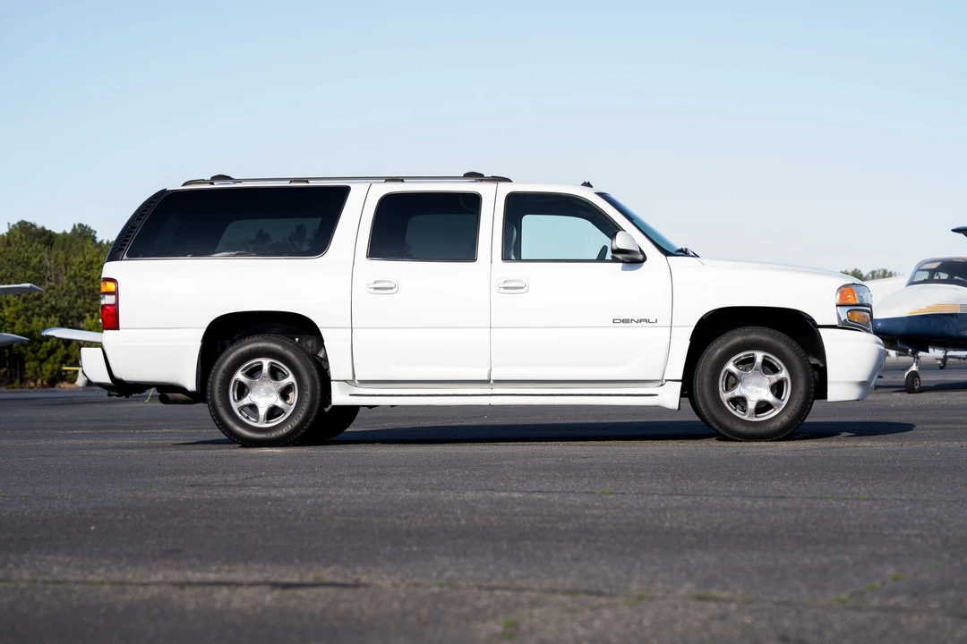 2003 GMC Yukon 2nd Gen - Image 17 of 31