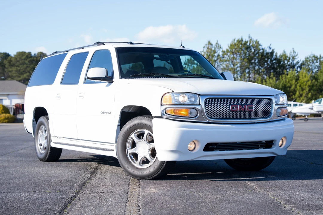 2003 GMC Yukon 2nd Gen - Image 18 of 31