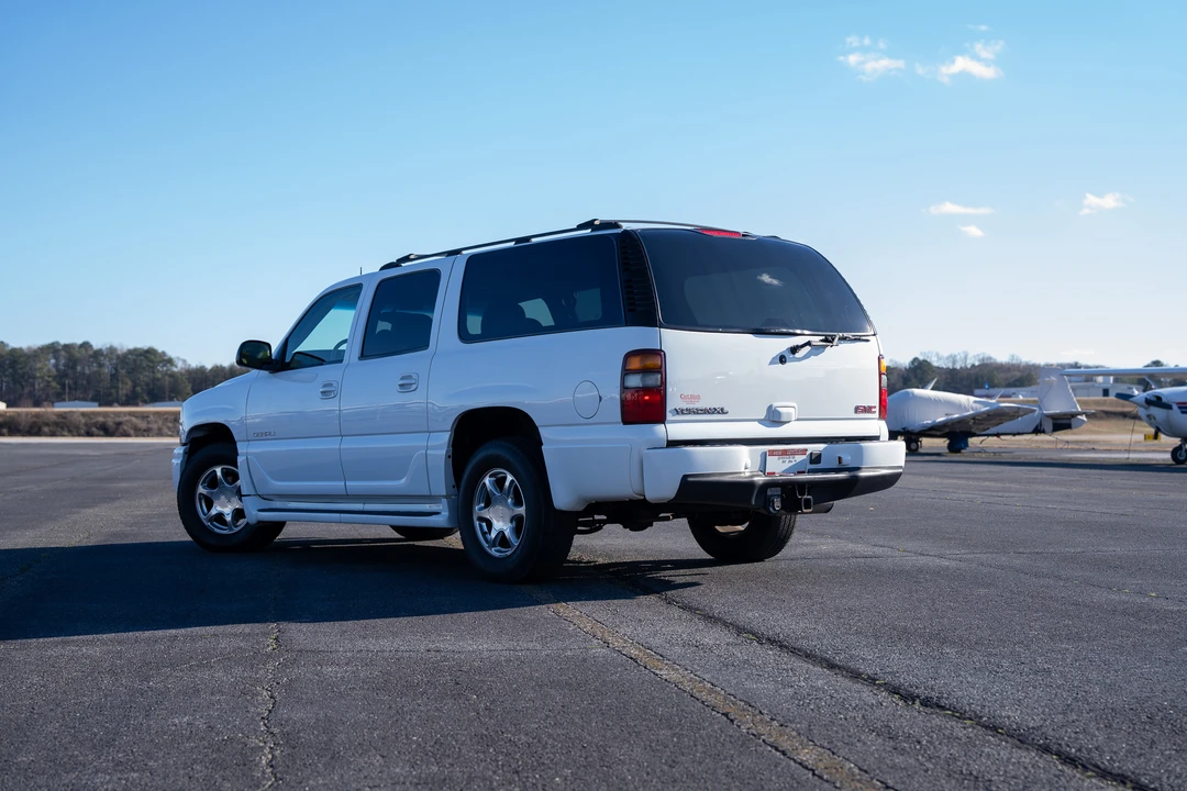 2003 GMC Yukon 2nd Gen - Image 12 of 31