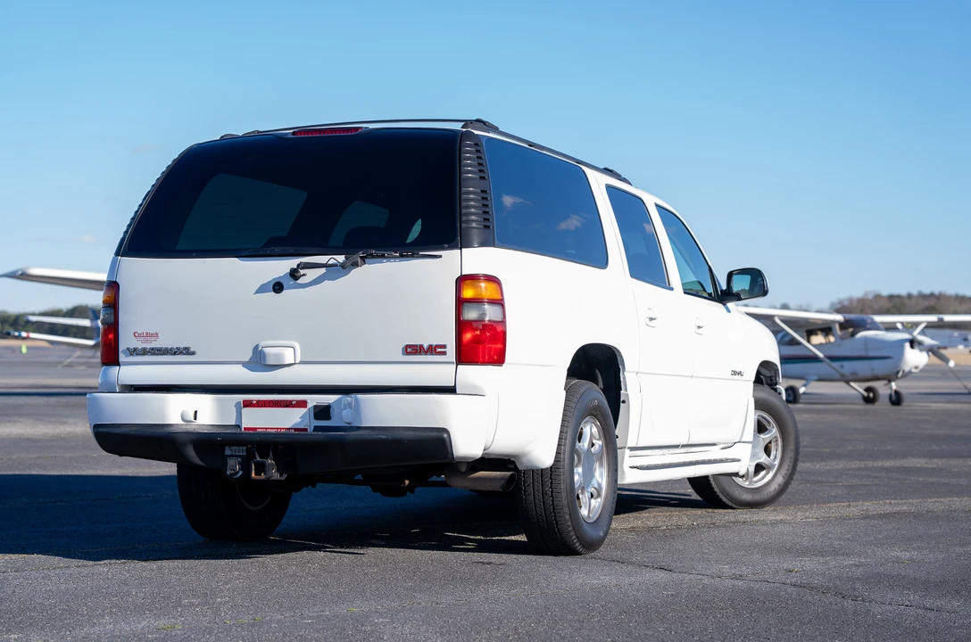 2003 GMC Yukon 2nd Gen - Image 15 of 31