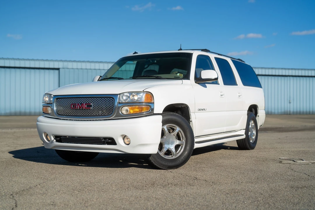 2003 GMC Yukon 2nd Gen - Image 3 of 31