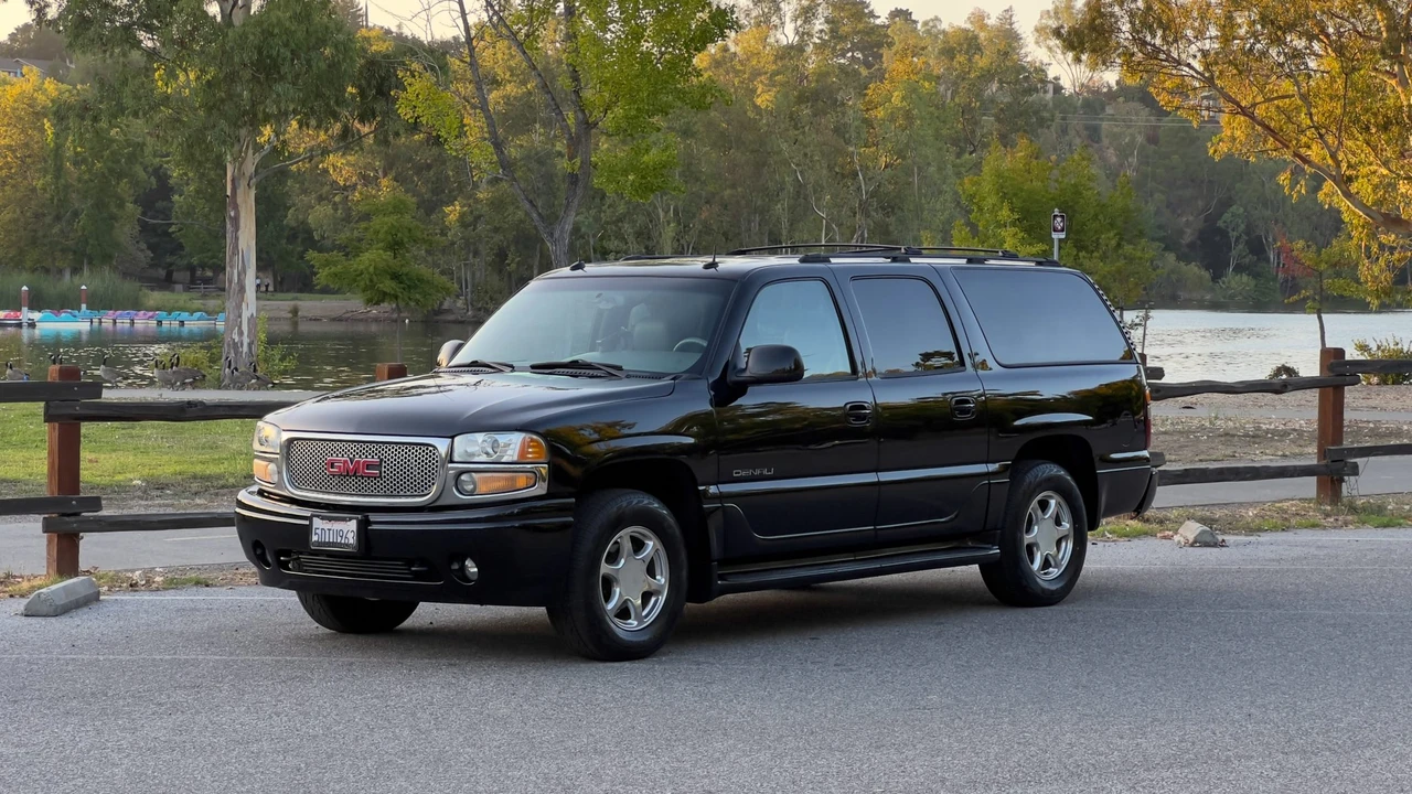 2003 GMC Yukon 2nd Gen - Image 20 of 31